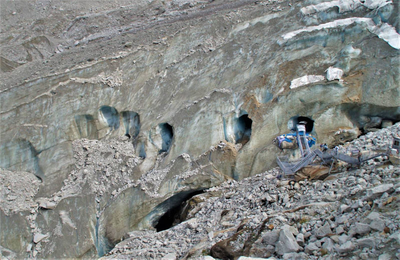 Entrance to ice tunnel into Mer de Glace