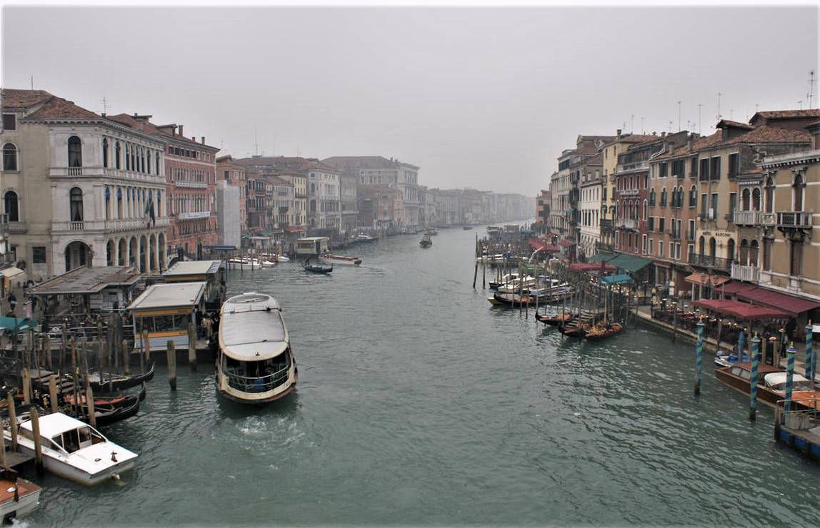 A foggy Grand Canal